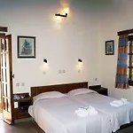 Drymna Hotel