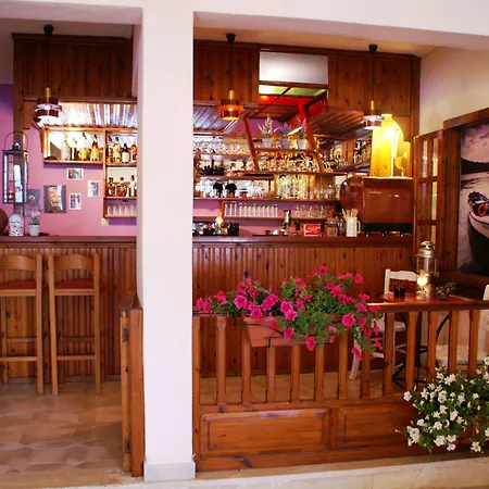 Drymna Hotel Trizonía