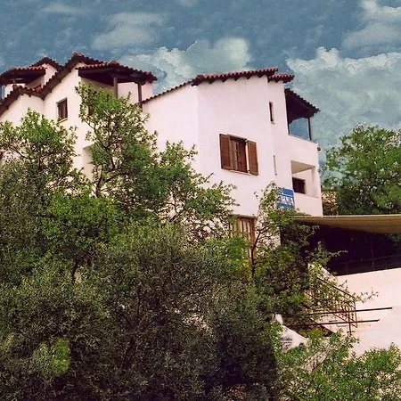 Drymna Hotel Trizonía