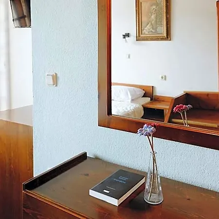 Hotel Drymna Trizonía